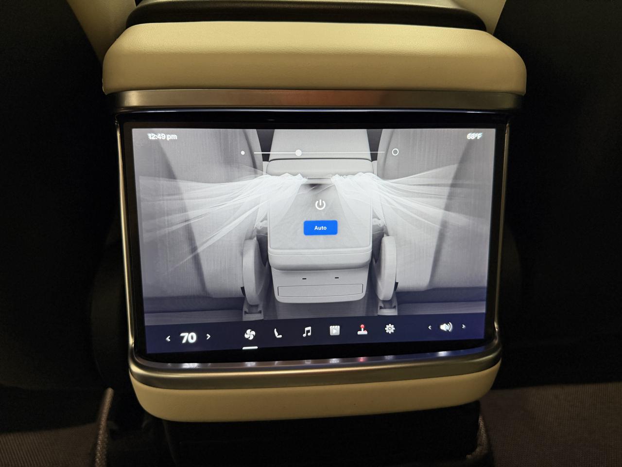 Tesla Model X  2023