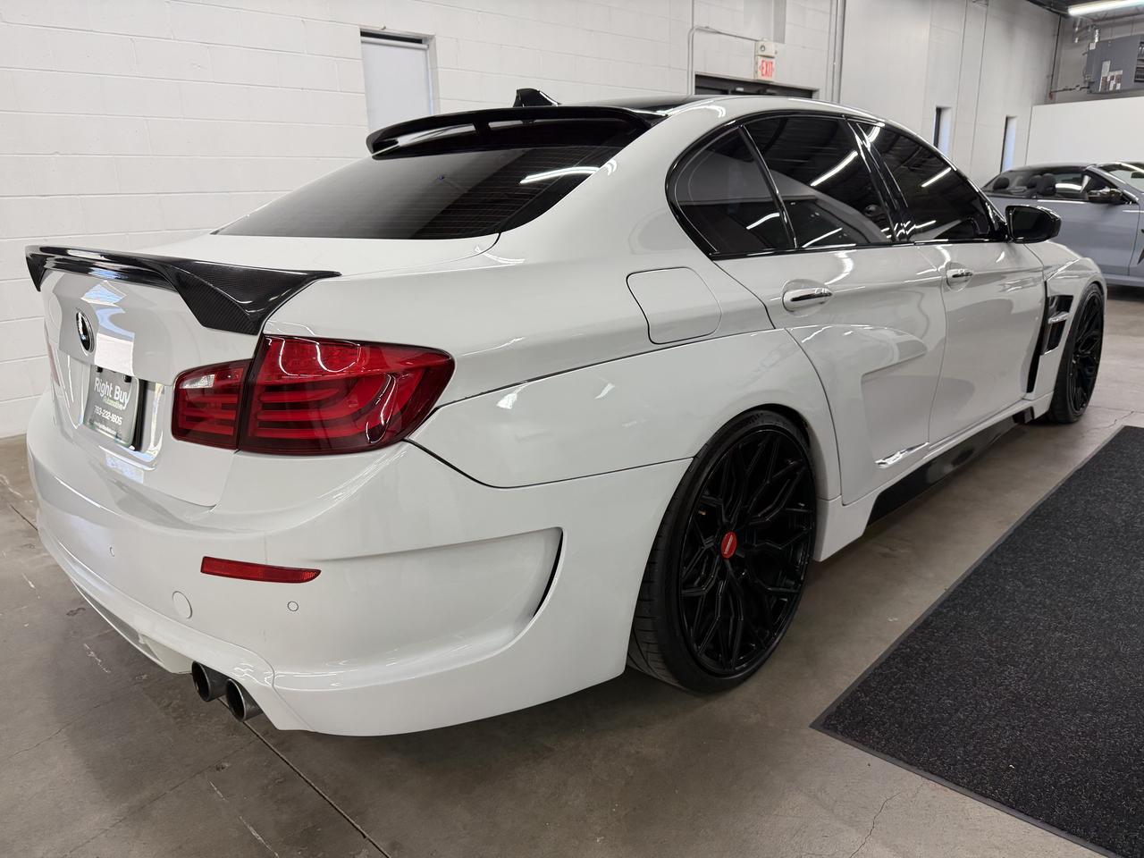 BMW M5 Sedan 2013