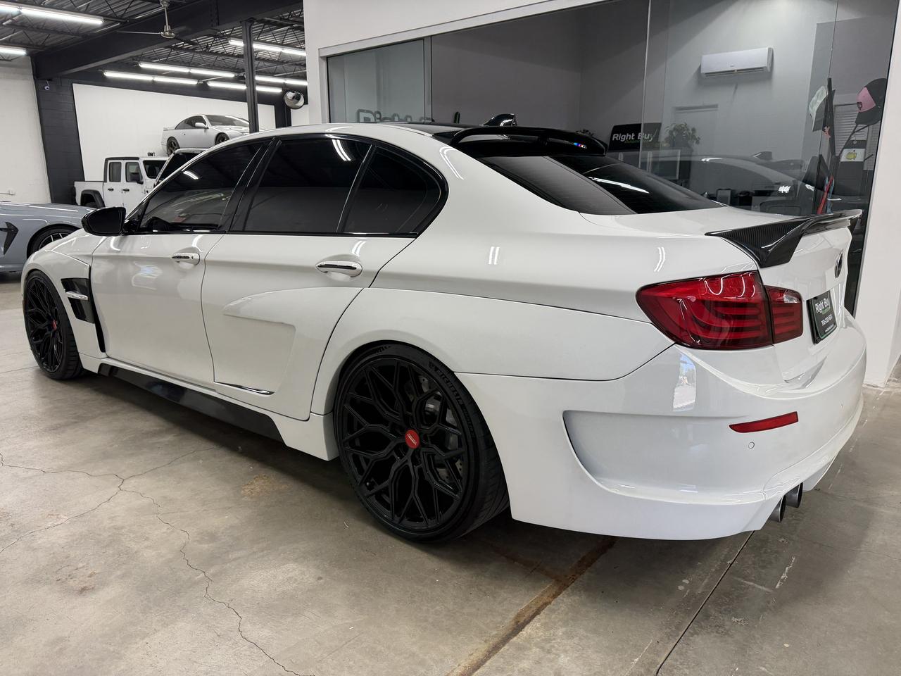 BMW M5 Sedan 2013