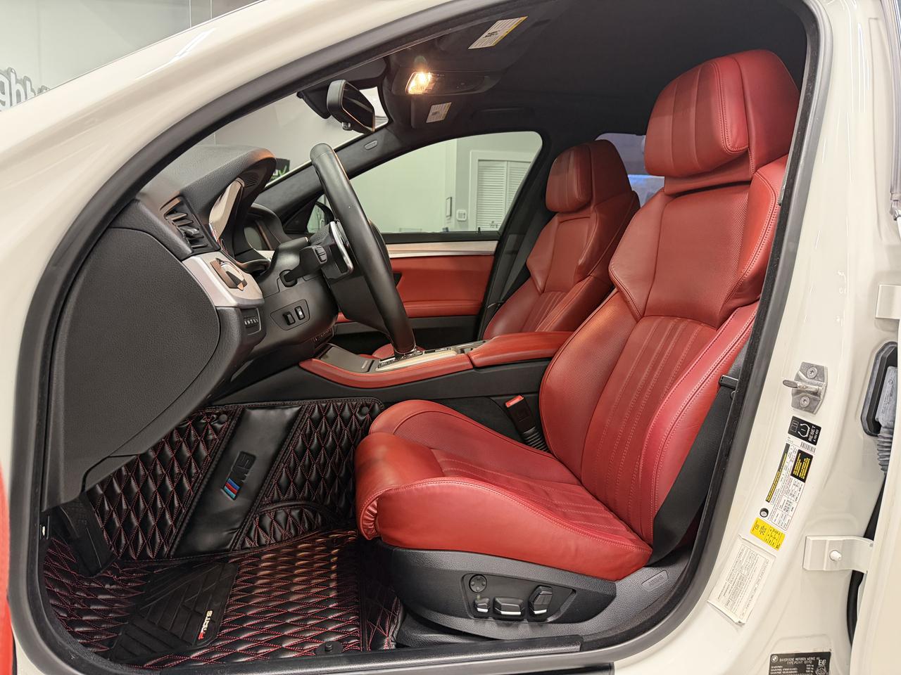 BMW M5 Sedan 2013