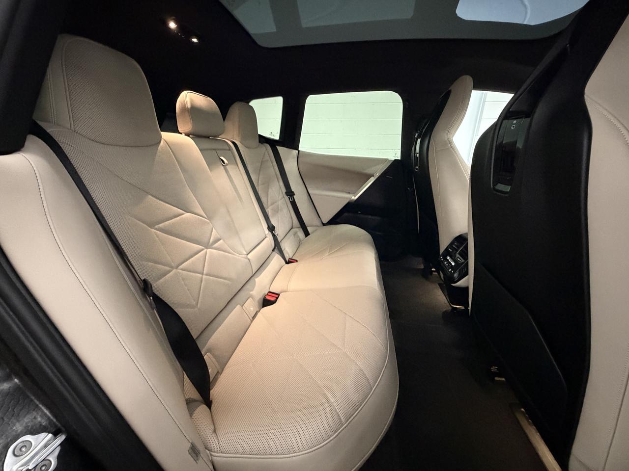 BMW iX xDrive50 2024