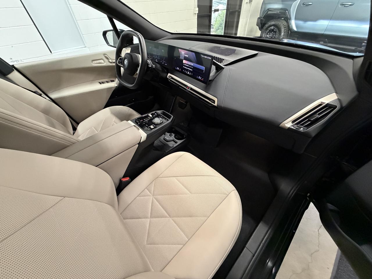 BMW iX xDrive50 2024