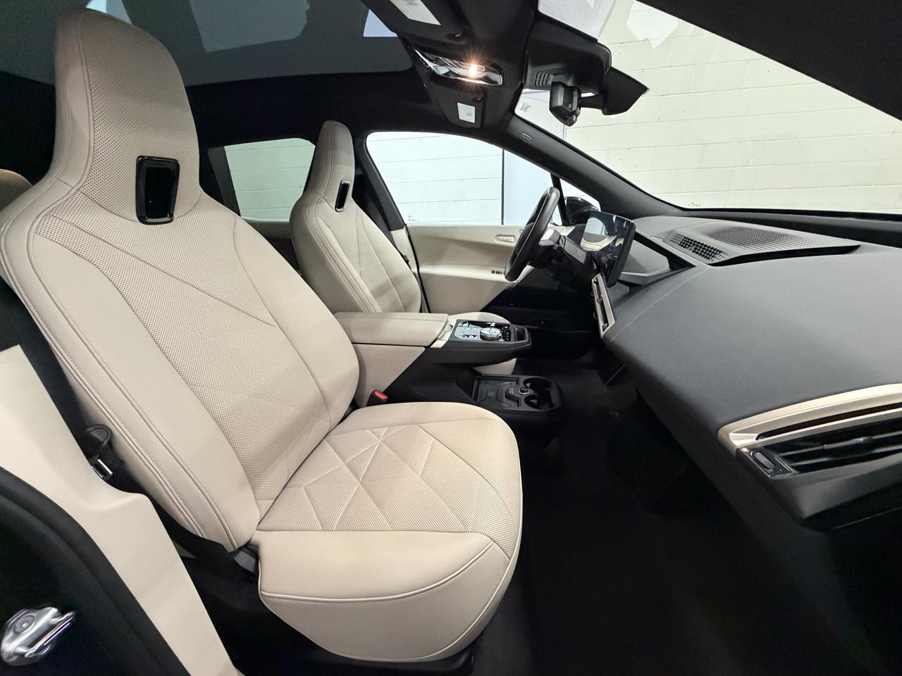 BMW iX xDrive50 2024