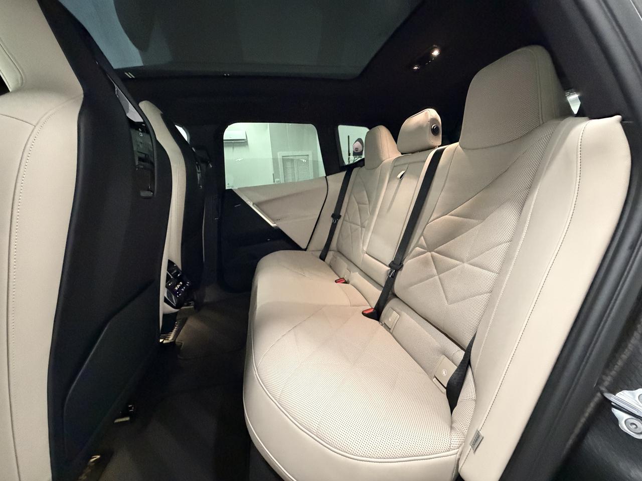 BMW iX xDrive50 2024