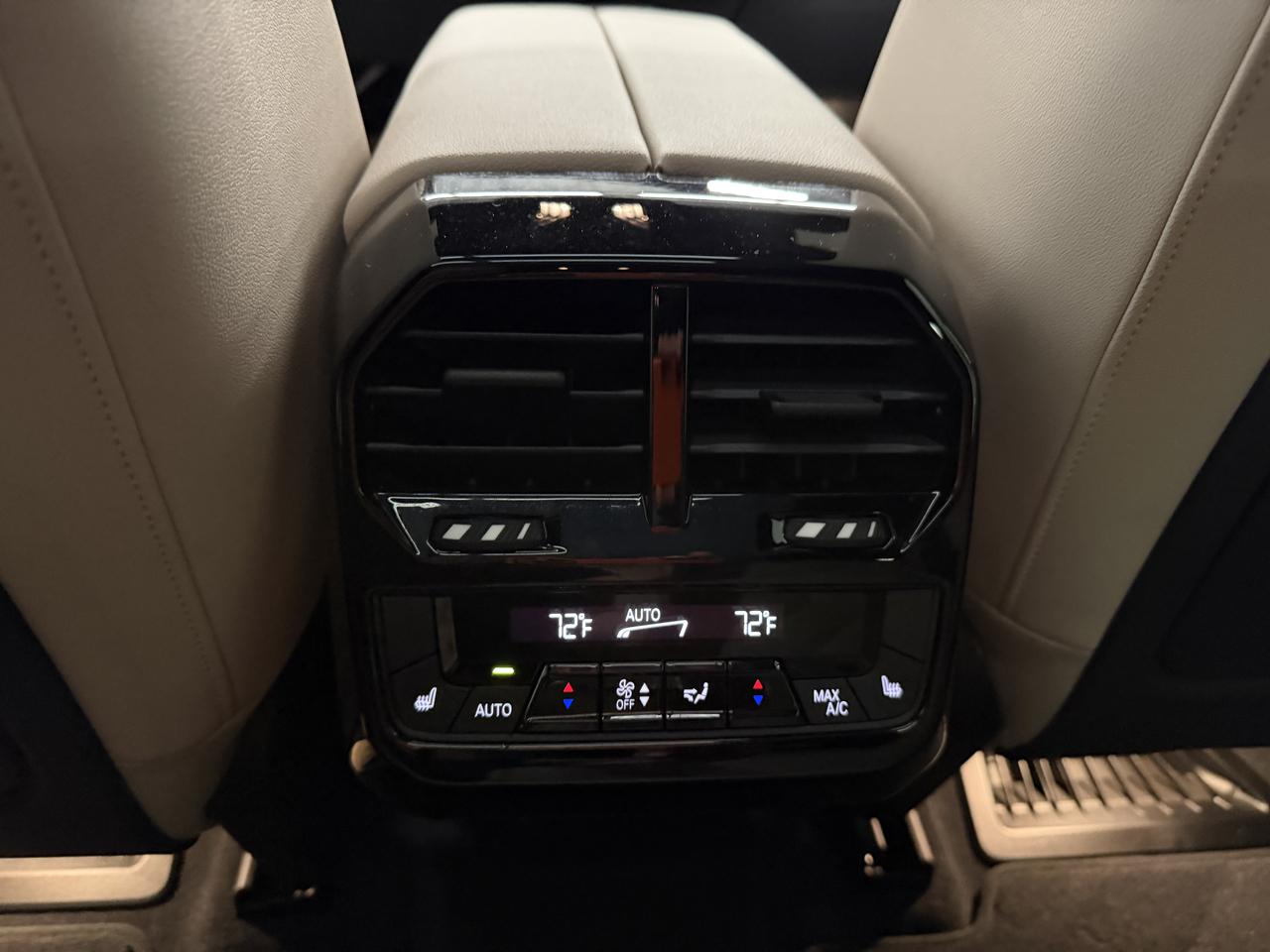 BMW iX xDrive50 2024