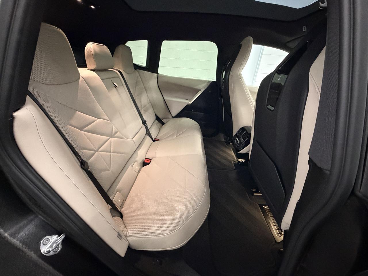 BMW iX xDrive50 2024