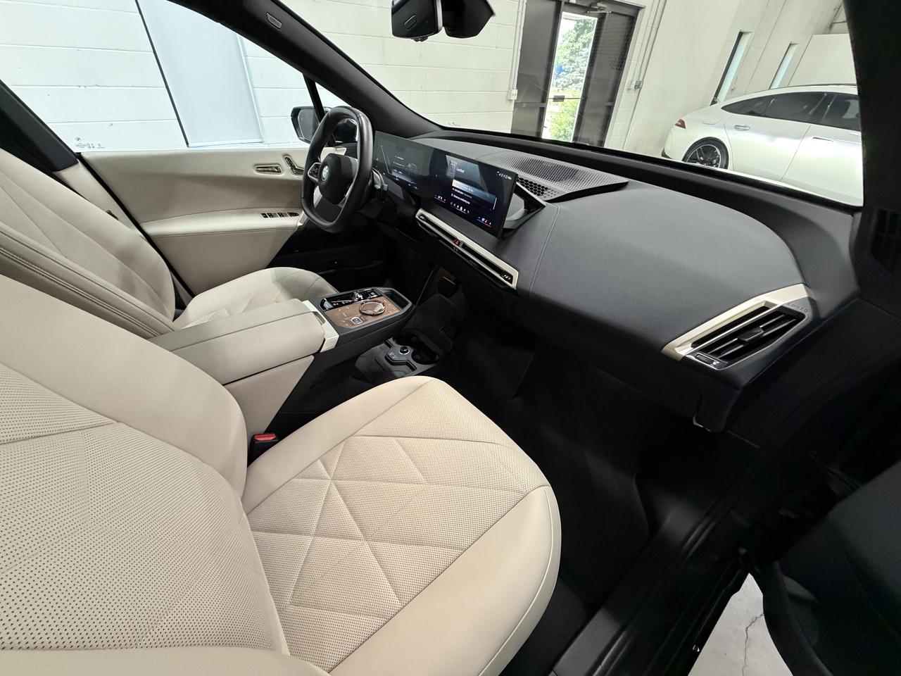 BMW iX xDrive50 2024