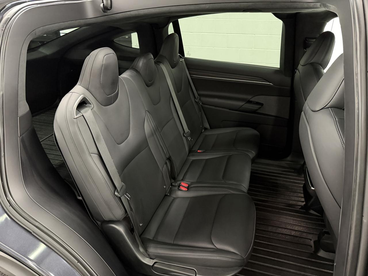 Tesla Model X Long Range 2024