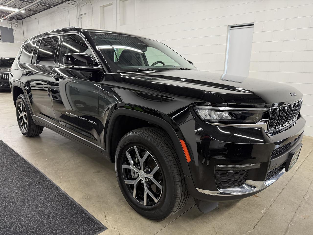 Jeep Grand Cherokee L Limited 4WD 2023