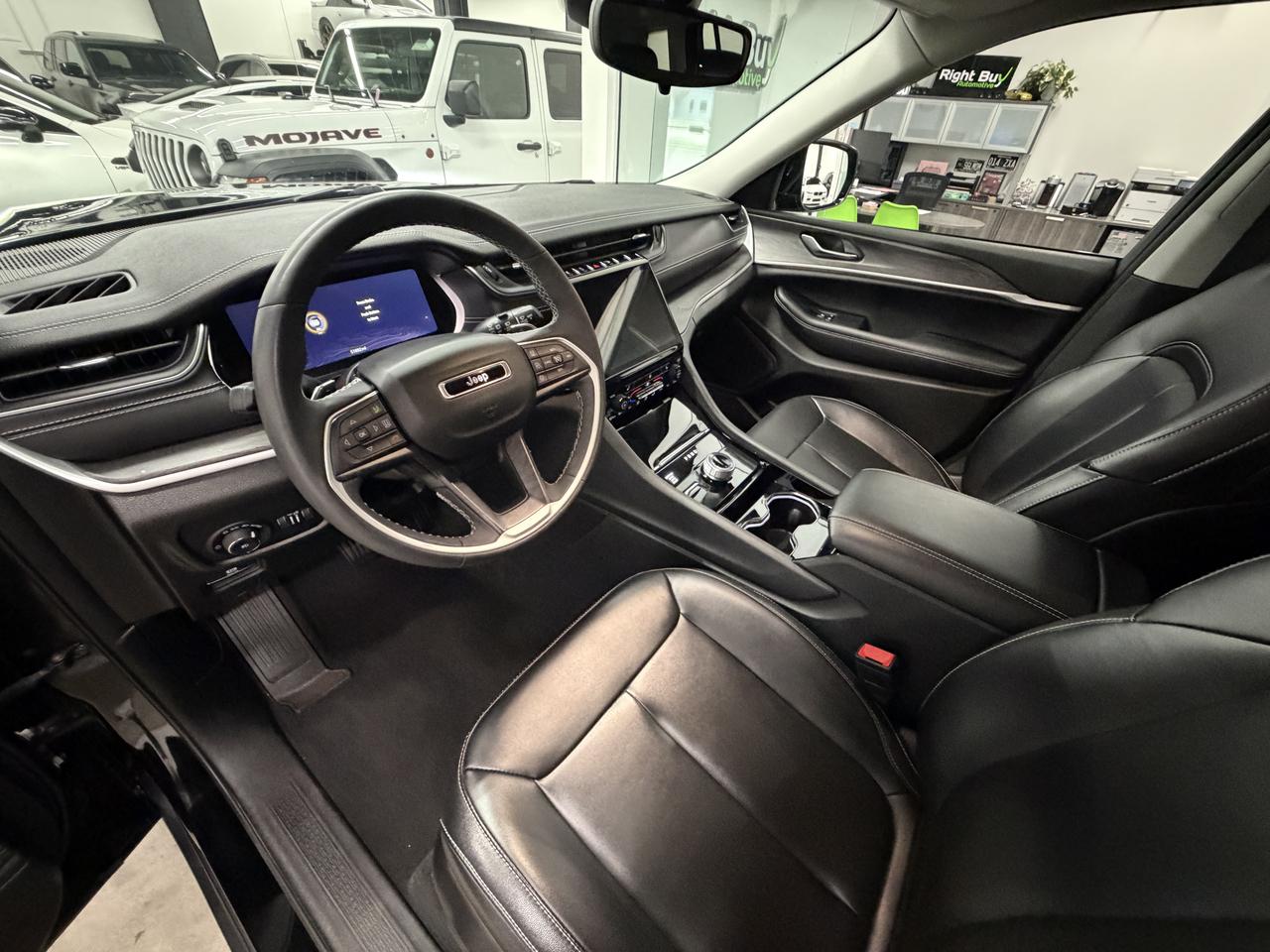 Jeep Grand Cherokee L Limited 4WD 2023