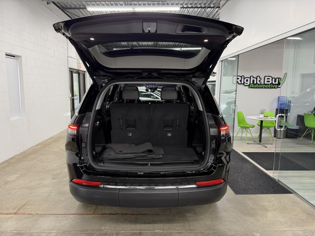 Jeep Grand Cherokee L Limited 4WD 2023