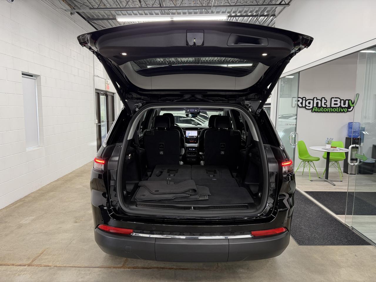 Jeep Grand Cherokee L Limited 4WD 2023