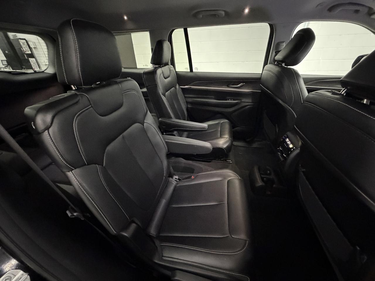 Jeep Grand Cherokee L Limited 4WD 2023