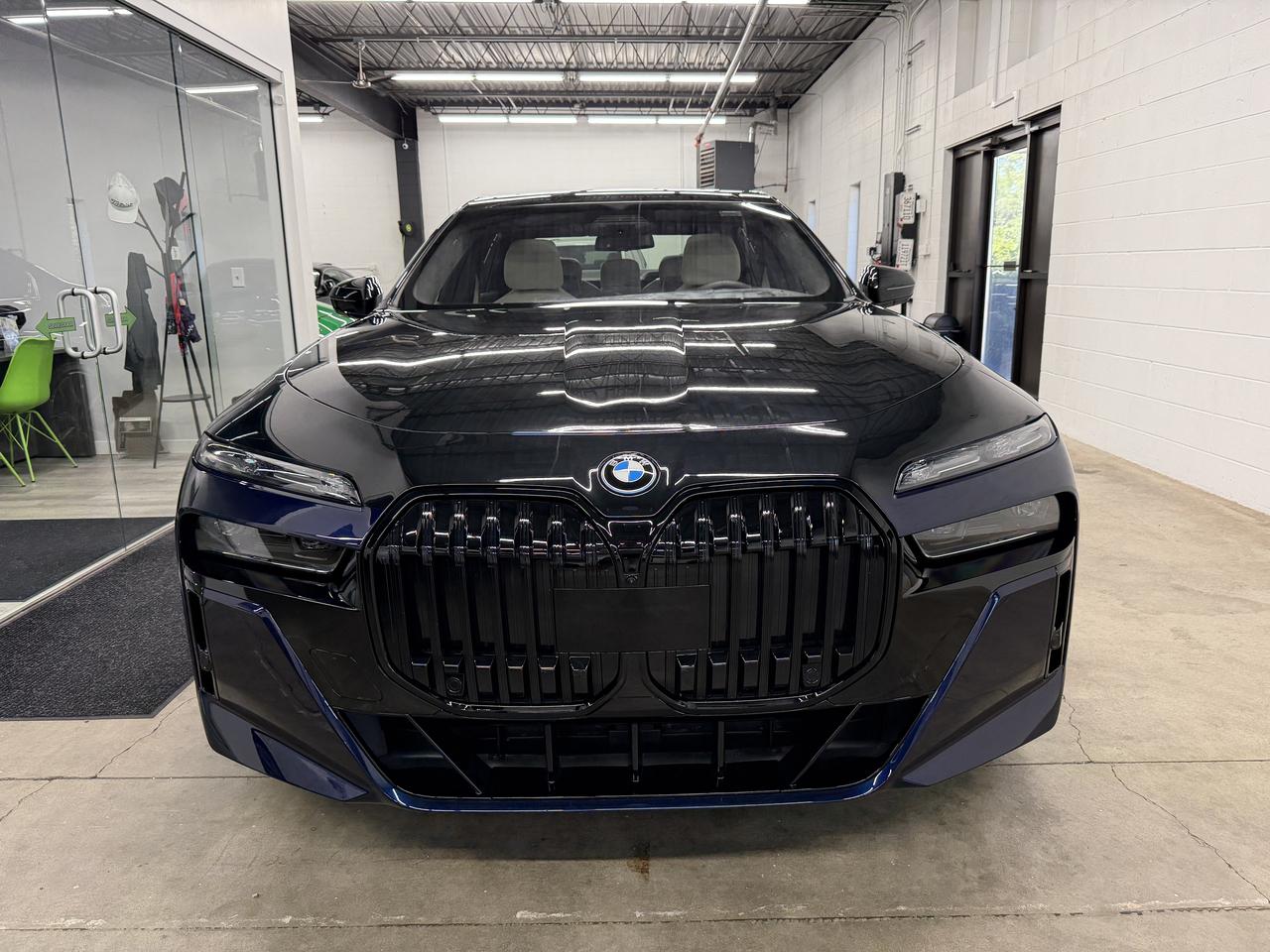 BMW i7 xDrive60 2023