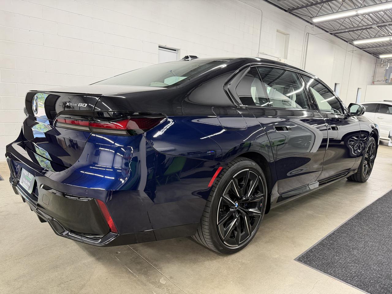 BMW i7 xDrive60 2023