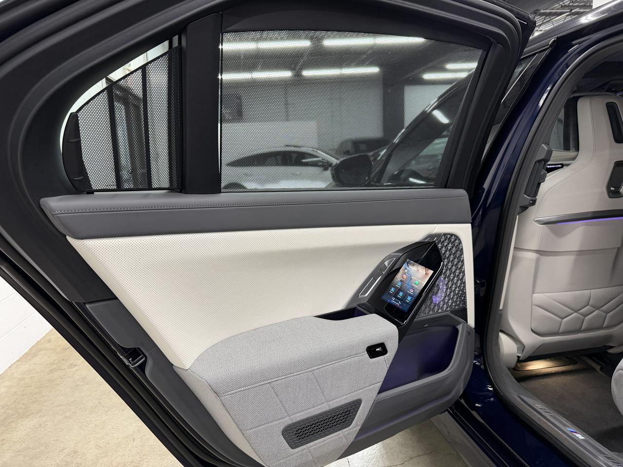 BMW i7 xDrive60 2023
