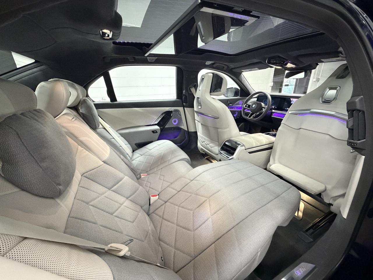 BMW i7 xDrive60 2023