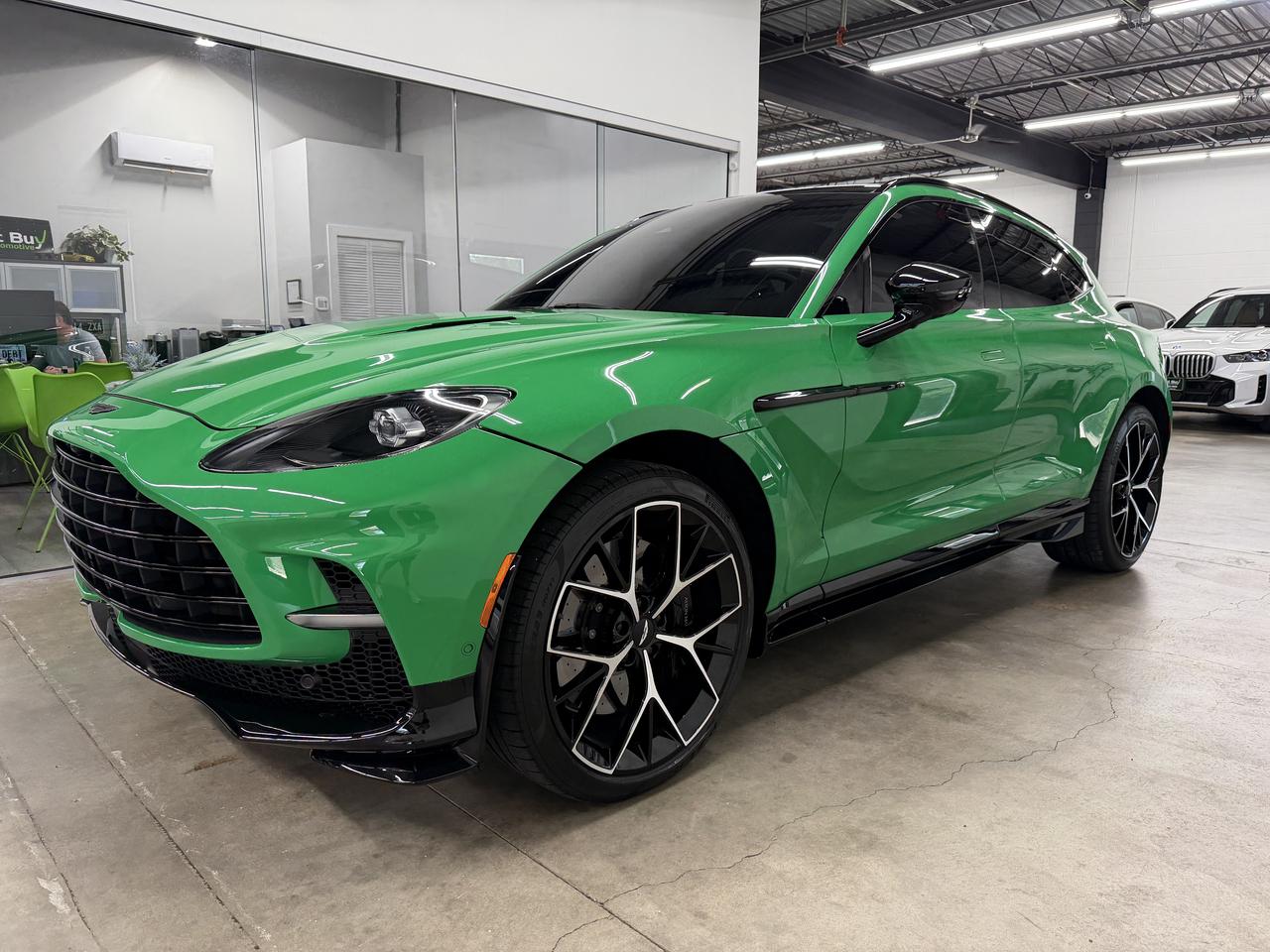 2025 Aston Martin DBX707 Base