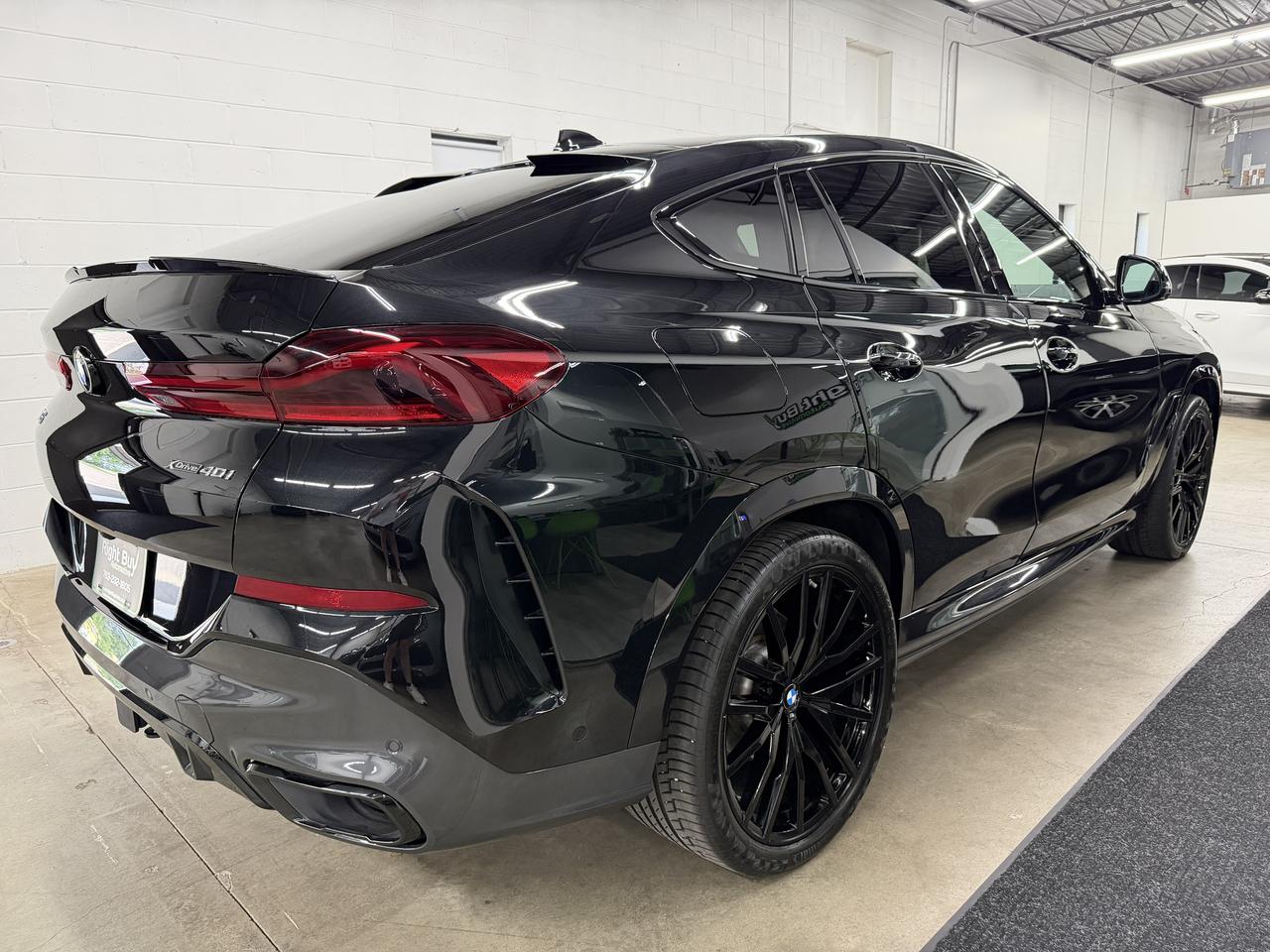 BMW X6  2022