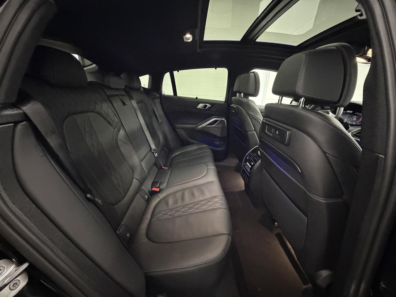 BMW X6  2022