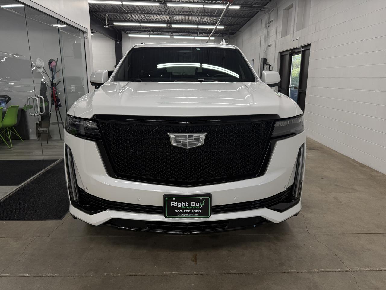 Cadillac Escalade ESV Sport AWD 2021