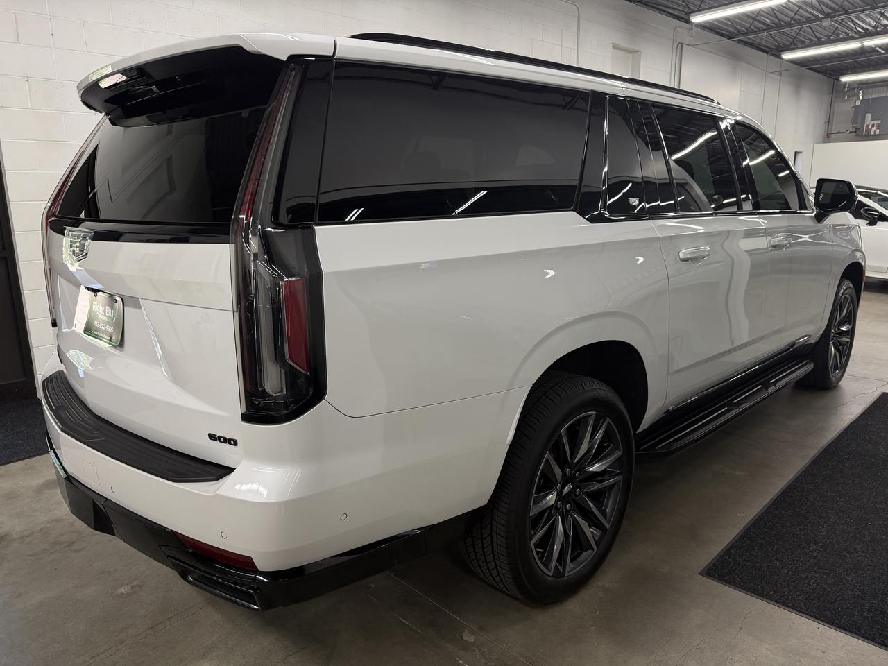 Cadillac Escalade ESV Sport AWD 2021