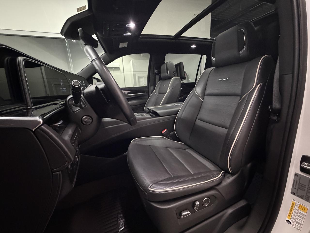 Cadillac Escalade ESV Sport AWD 2021