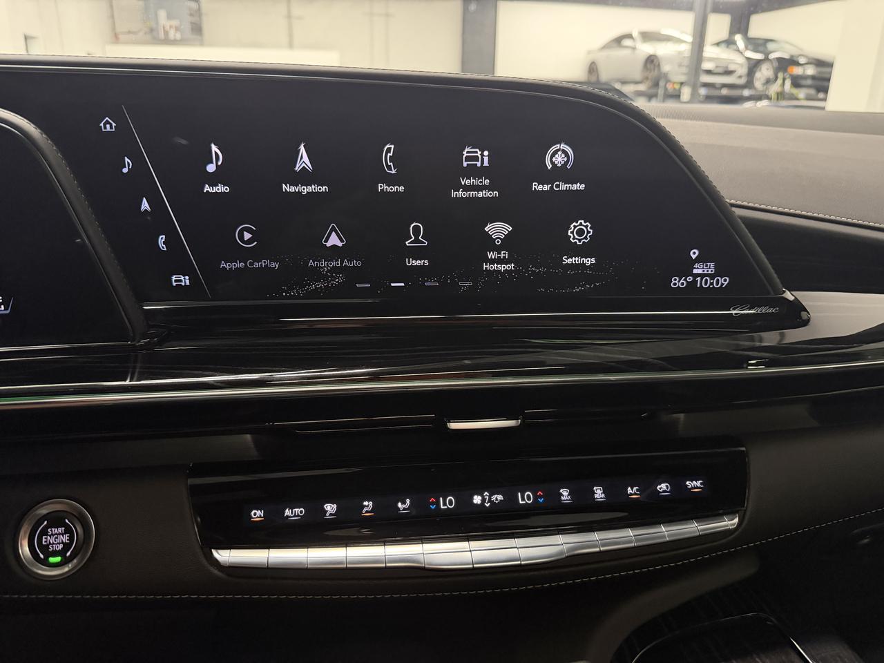 Cadillac Escalade ESV Sport AWD 2021