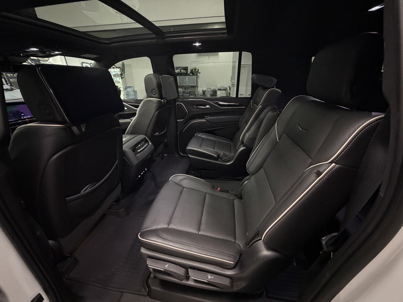 Cadillac Escalade ESV Sport AWD 2021