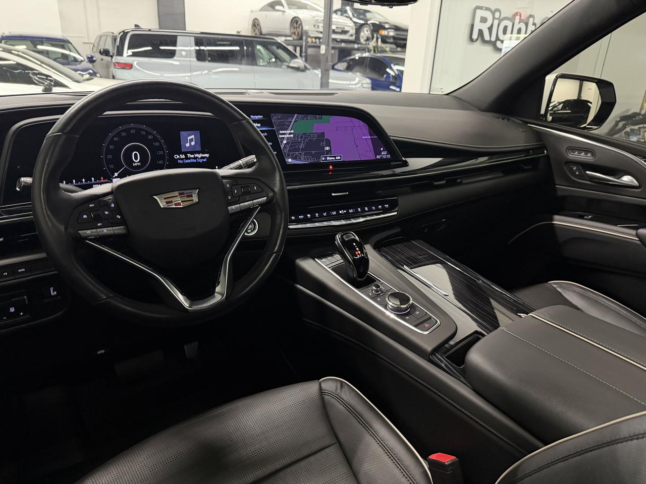 Cadillac Escalade ESV Sport AWD 2021