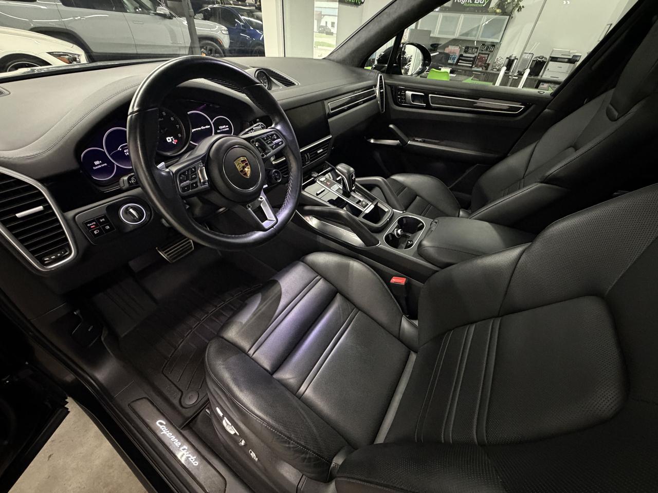 Porsche Cayenne Turbo 2021