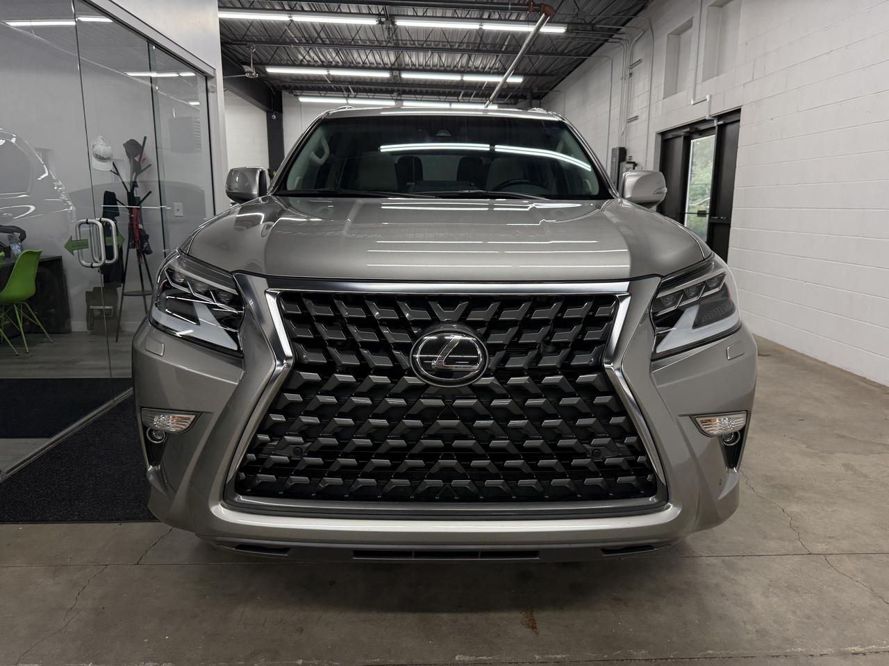 Lexus GX 460 4WD 4dr Premium 2023