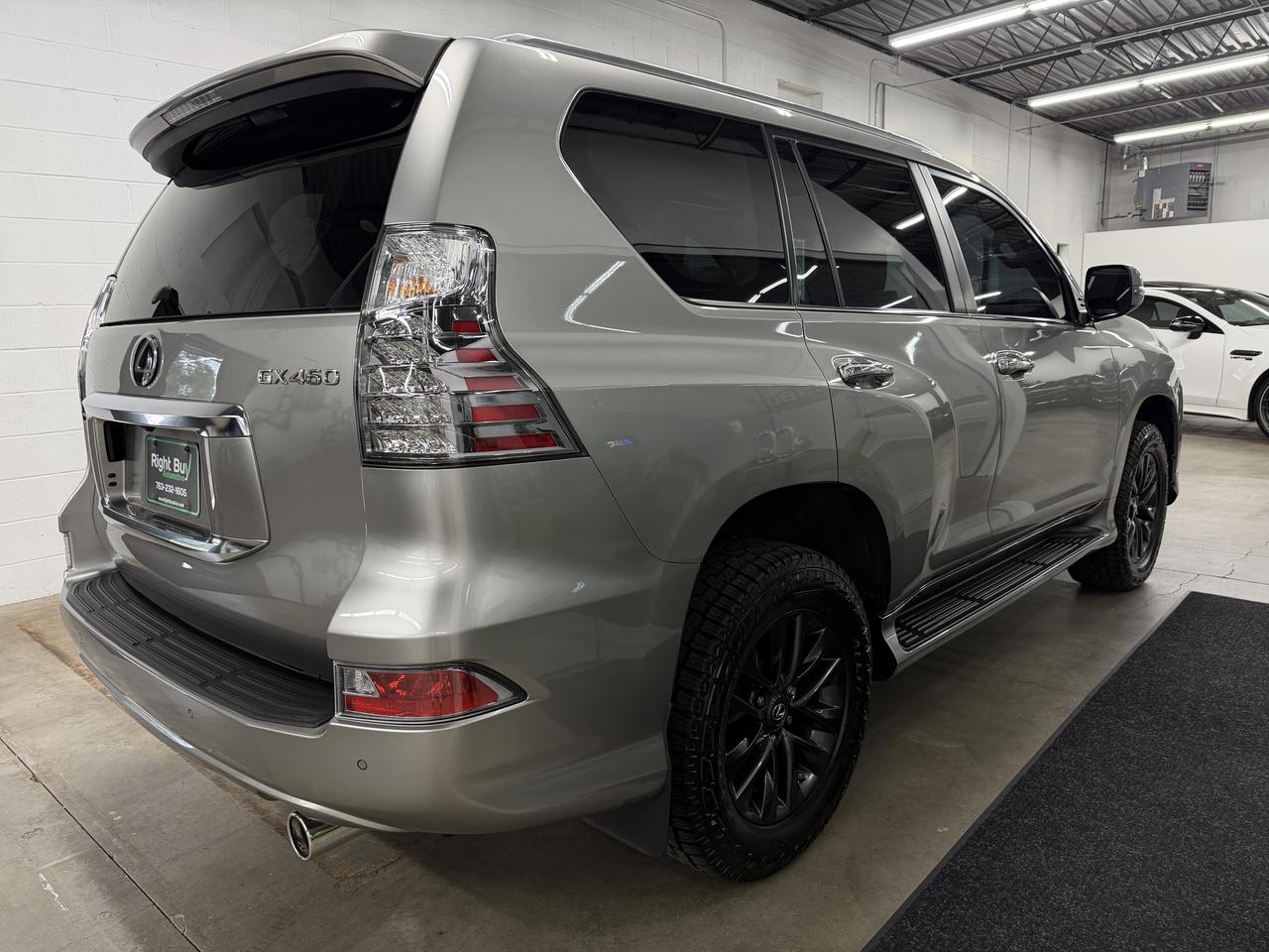 Lexus GX 460 4WD 4dr Premium 2023