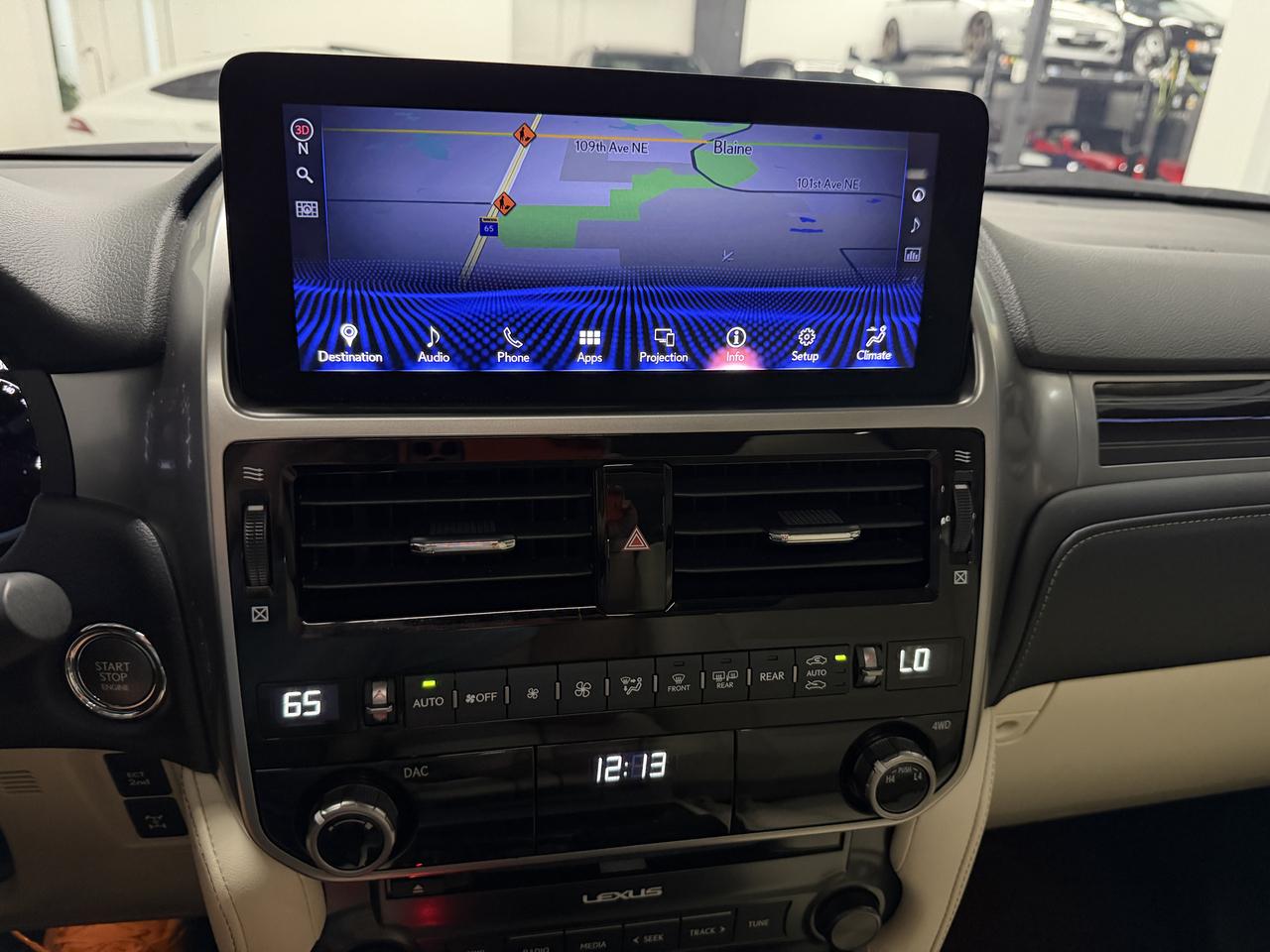 Lexus GX 460 4WD 4dr Premium 2023