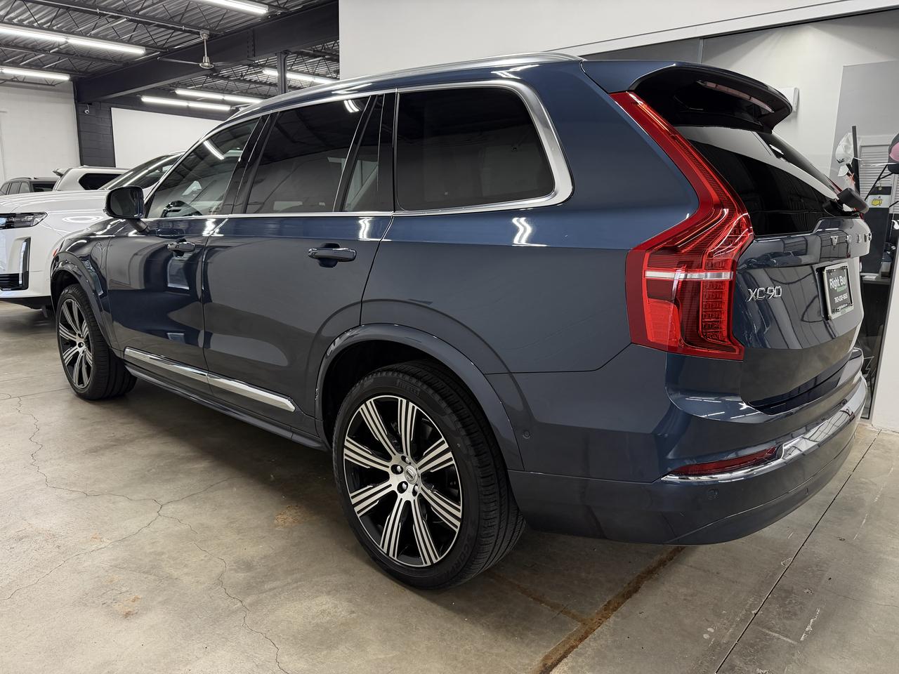 Volvo XC90 Recharge T8 Ultimate Bright w/6 Passenger Seating 2023