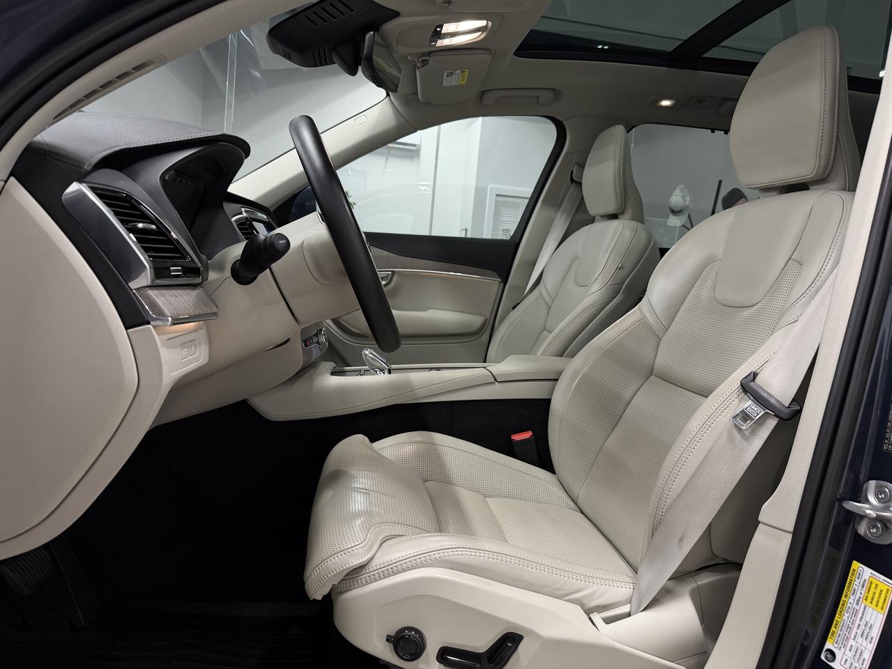 Volvo XC90 Recharge T8 Ultimate Bright w/6 Passenger Seating 2023