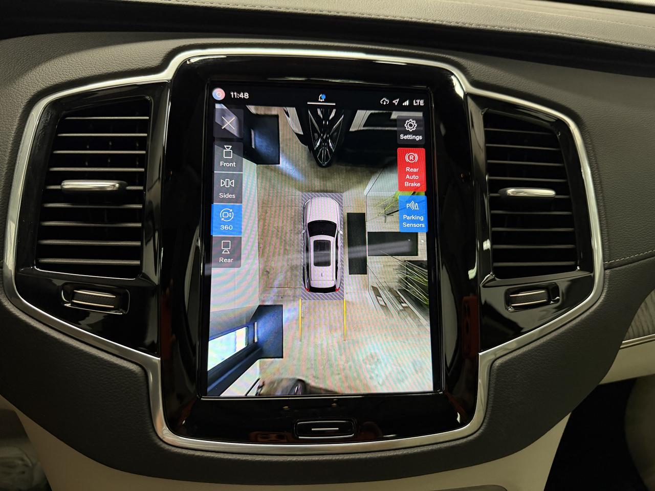 Volvo XC90 Recharge T8 Ultimate Bright w/6 Passenger Seating 2023