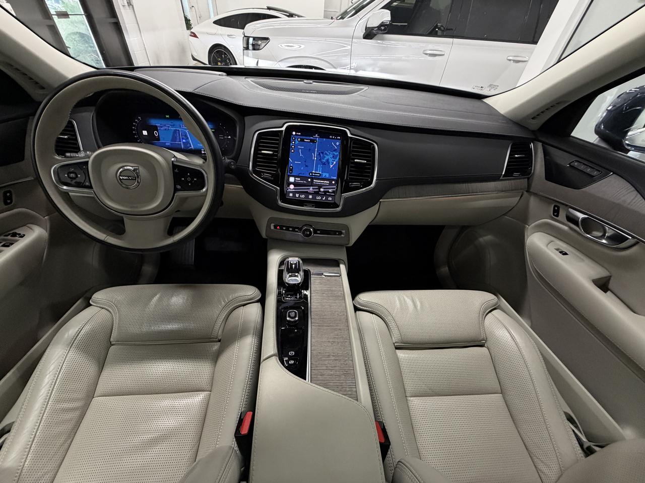 Volvo XC90 Recharge T8 Ultimate Bright w/6 Passenger Seating 2023