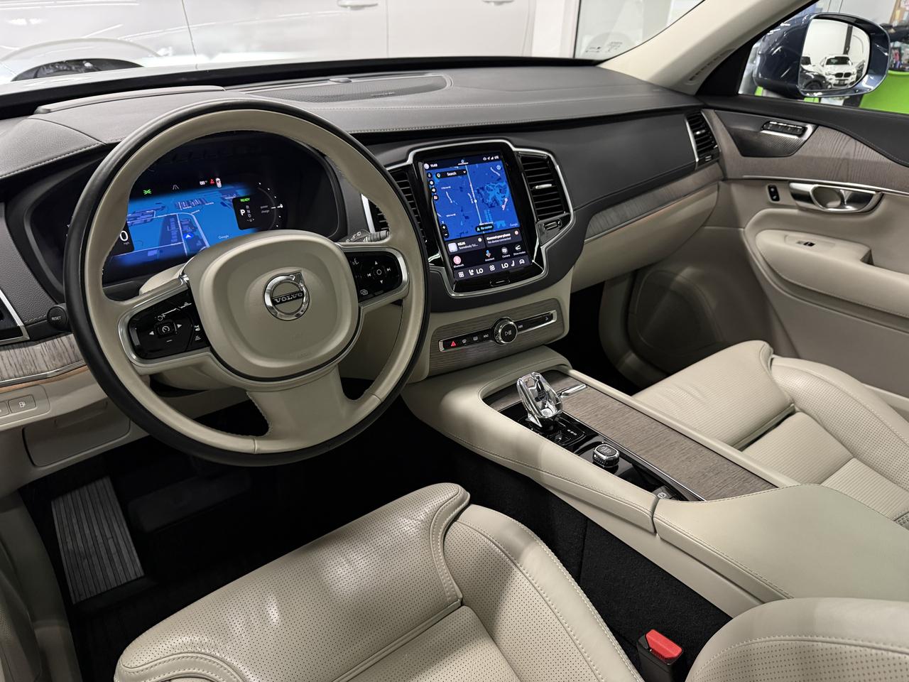 Volvo XC90 Recharge T8 Ultimate Bright w/6 Passenger Seating 2023