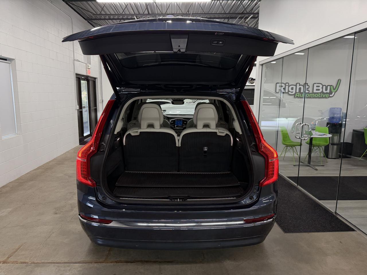 Volvo XC90 Recharge T8 Ultimate Bright w/6 Passenger Seating 2023