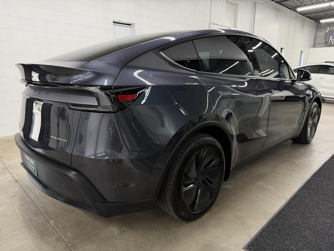 Tesla Model Y Premium AWD 2026