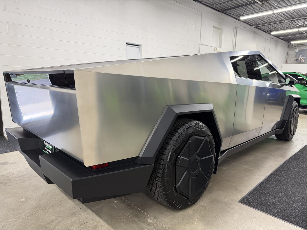 Tesla Cybertruck Base 2024