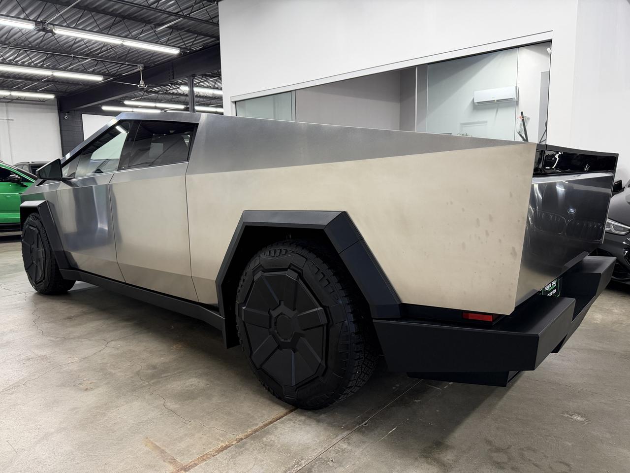 Tesla Cybertruck Base 2024