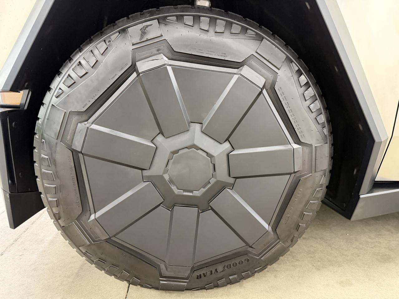Tesla Cybertruck Base 2024