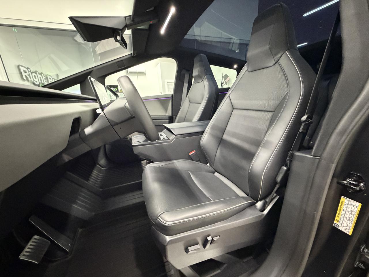 Tesla Cybertruck Base 2024