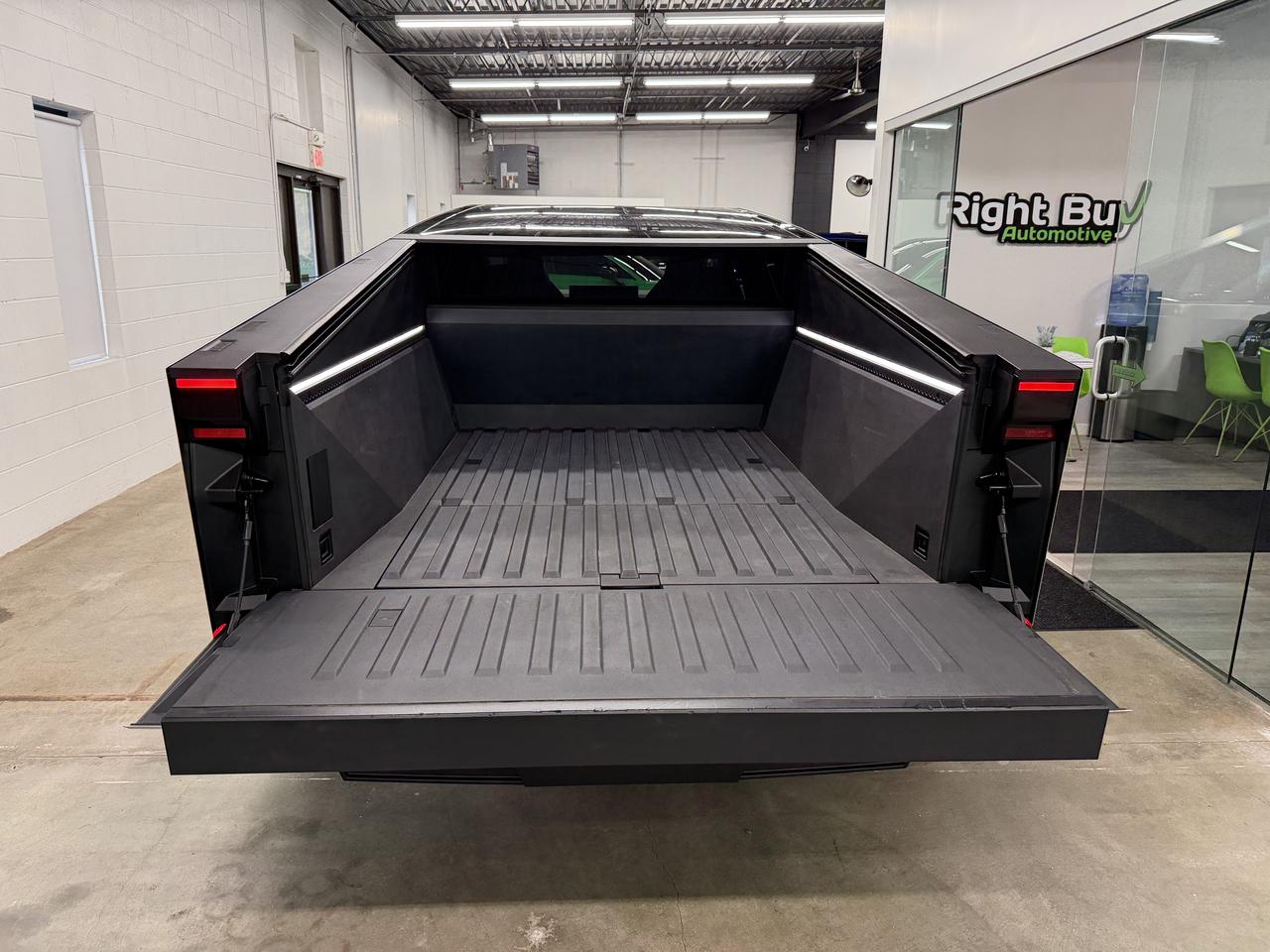 Tesla Cybertruck Base 2024