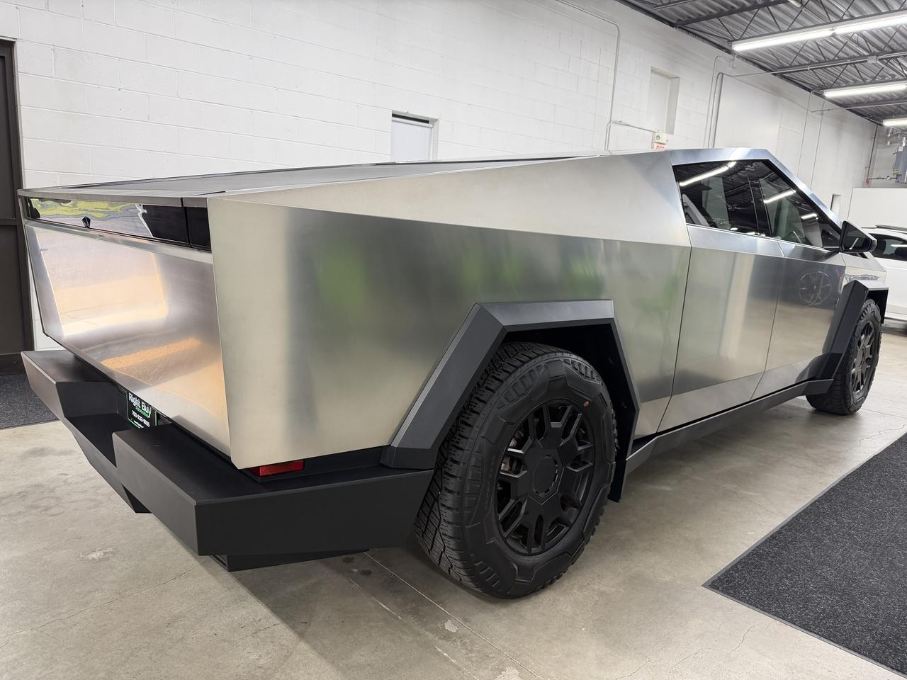 Tesla Cybertruck Base 2024