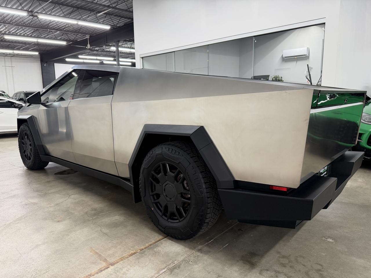 Tesla Cybertruck Base 2024