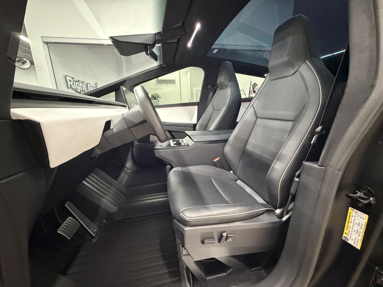 Tesla Cybertruck Base 2024