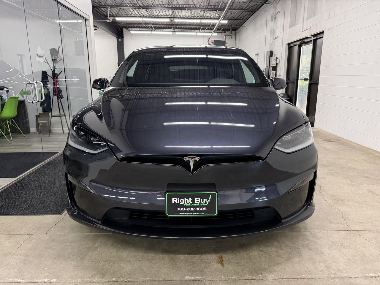 Tesla Model X  2024